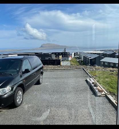 Modern Apartment With City & Oceanside View Tórshavn Buitenkant foto