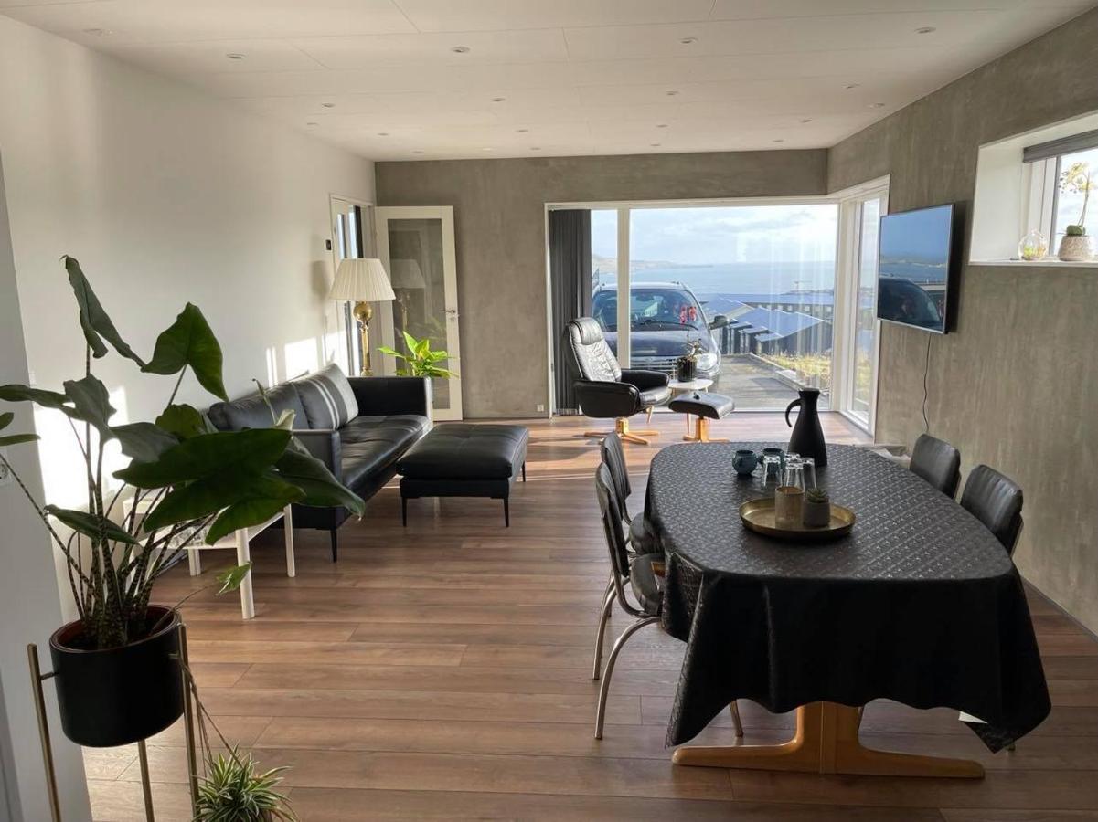 Modern Apartment With City & Oceanside View Tórshavn Buitenkant foto